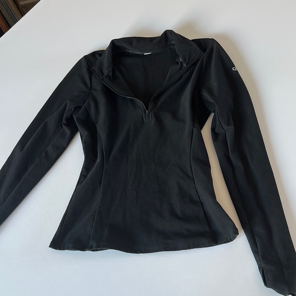 ALO Black Women's zip up Top